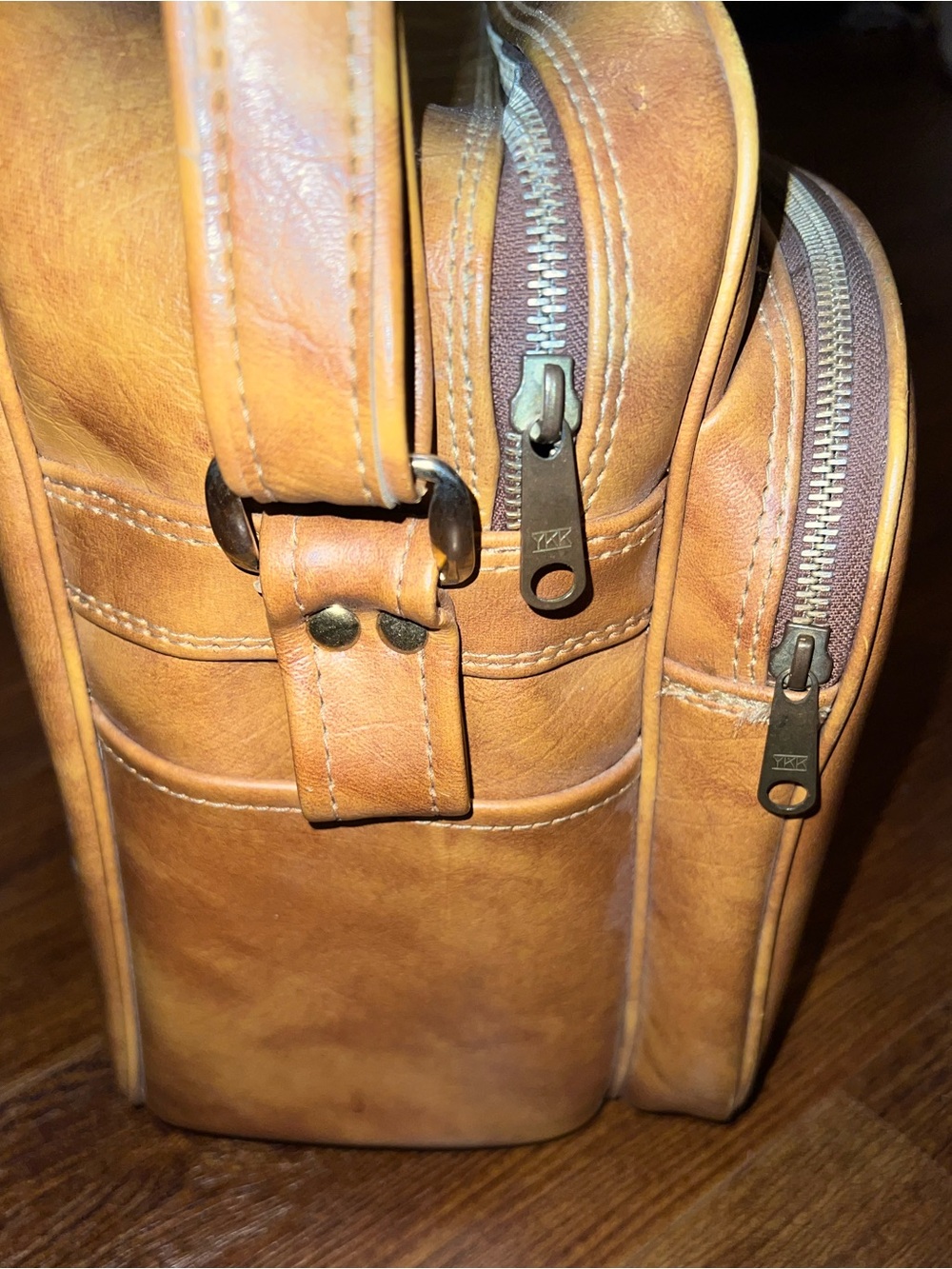 Vintage Brown Leather Travel Bag Retro Suitcase Shoulder Strap Carry On - Picture 11 of 11